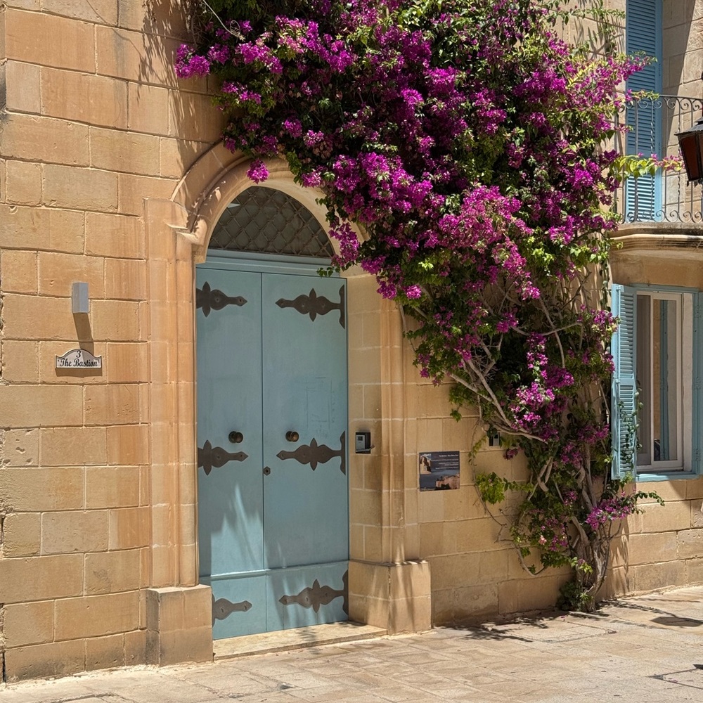 Meet your Posher, Gina